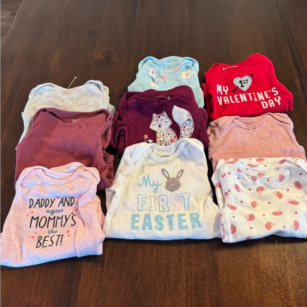 Long sleeve onesies 3 Month - Picture 1 of 4